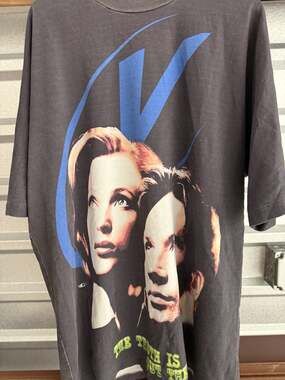 Vintage X-Files The Truth Is Out There Moulder & Scully XXL Promo Graphic Tee
